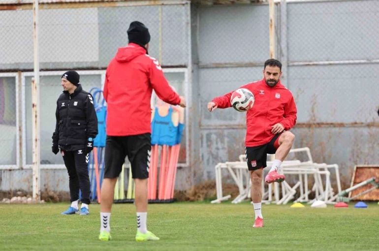 Sivasspor’da Erokspor maçı hazırlıkları sürüyor 