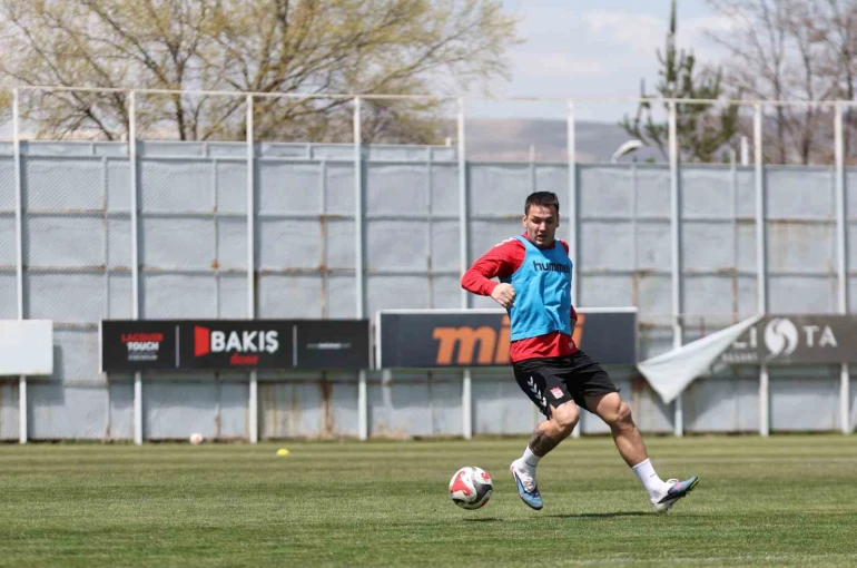 Sivasspor’da Rey Manaj idmanlara başladı 