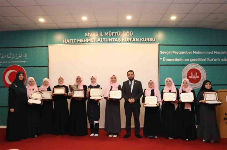 Sivas’ta 46 öğrenciye hafızlık belgesi verildi