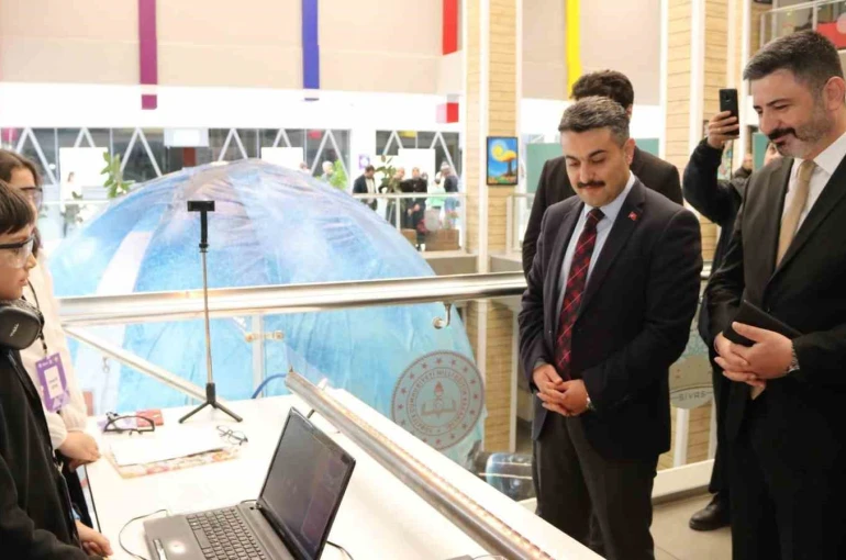 Sivas’ta bilim rüzgarı esti 
