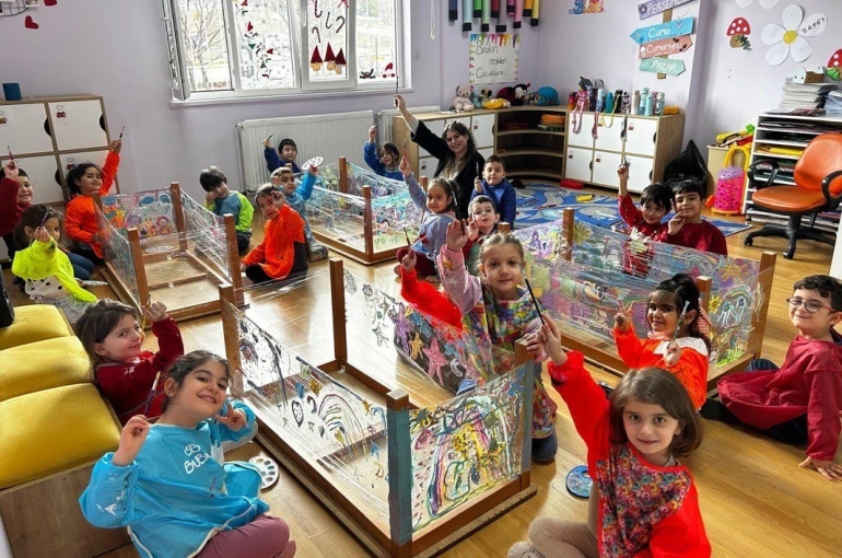 Sivas’ta çift dilli eğitim modeli, ingilizceyi ezberleyerek değil konuşarak öğreniyorlar 