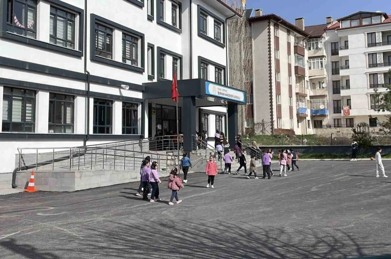 Sivas’ta eğitim sendikalarının iş bırakma çağrısı karşılık bulmadı