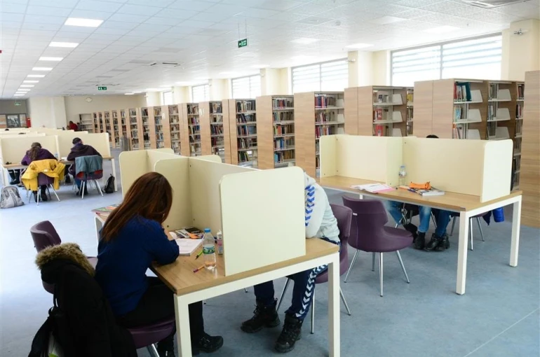 Sivas’ta kütüphanelerin ziyaretçisi azalıyor