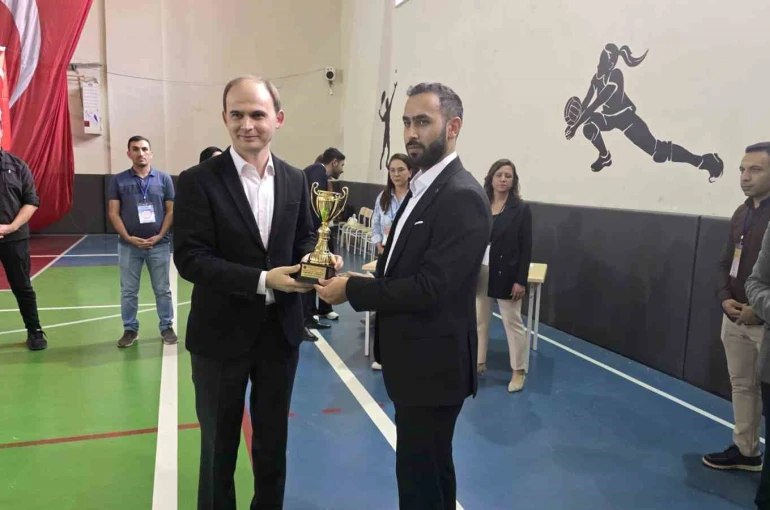 Siverek’te Cumhuriyet’in 102. yılına özel akıl ve zeka oyunları turnuvası 