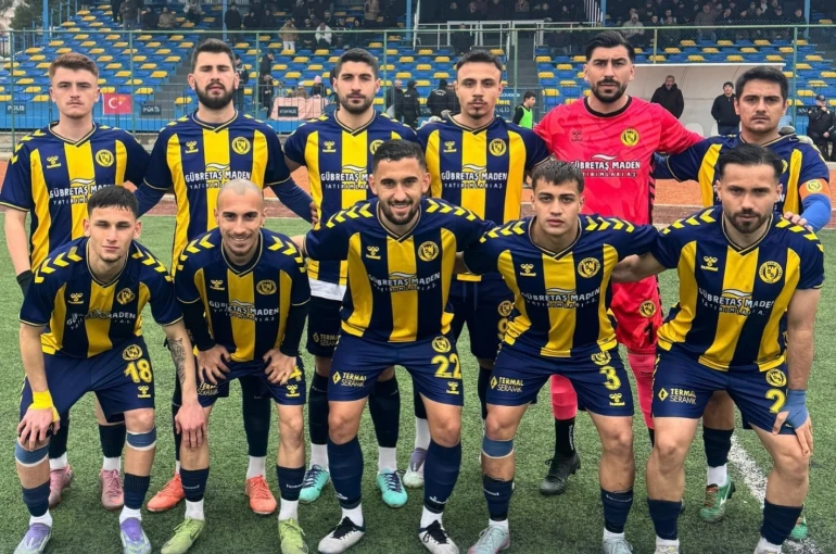 Söğütspor iyi oynadığı maçı kaybetti 
