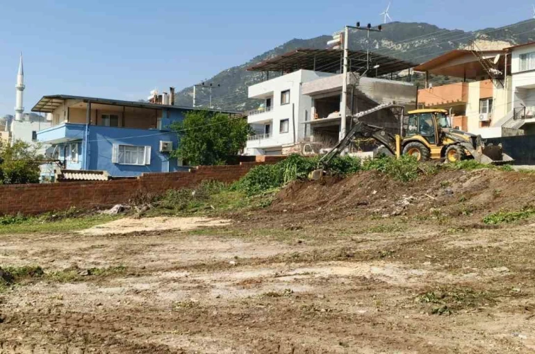 Söke Belediyesi, ilçe genelinde çalışmalarını sürdürüyor