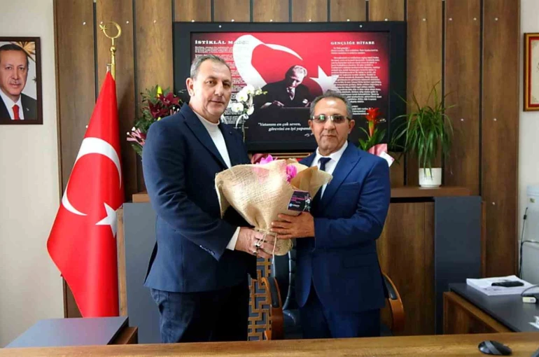 Söke Belediyesi, öğretmenleri unutmadı 