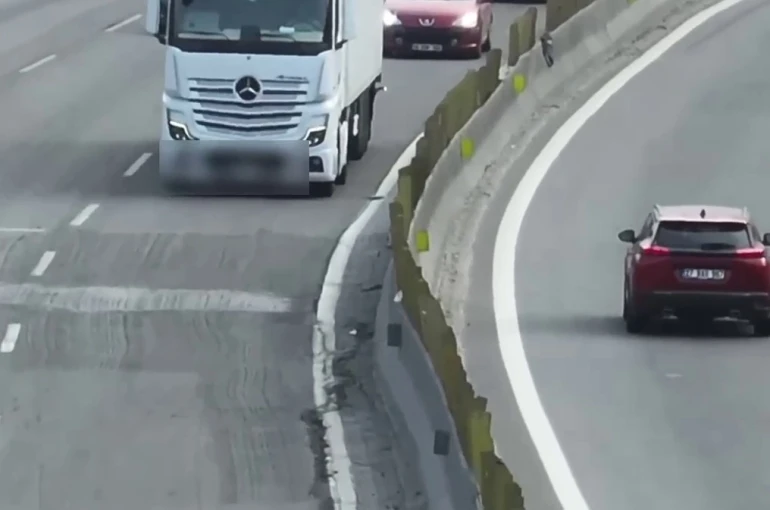 Sol şeridi ihlal eden tır ve kamyon sürücülerine para cezası 