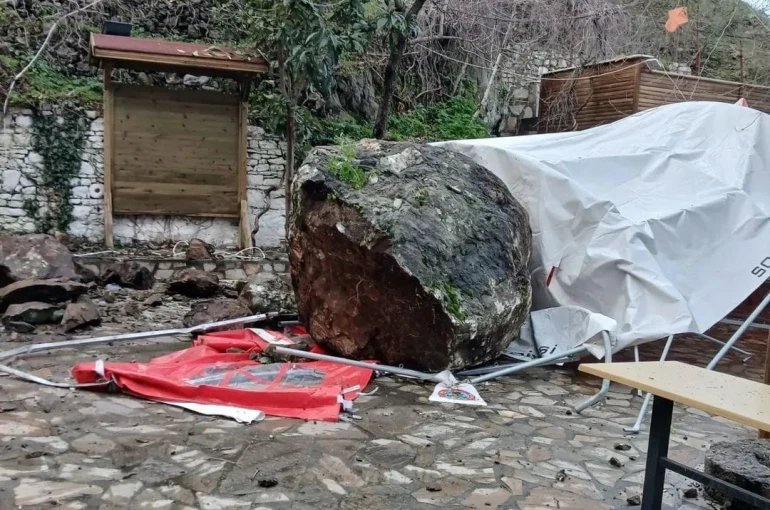 Soma’da meydana gelen heyelan korkuttu 