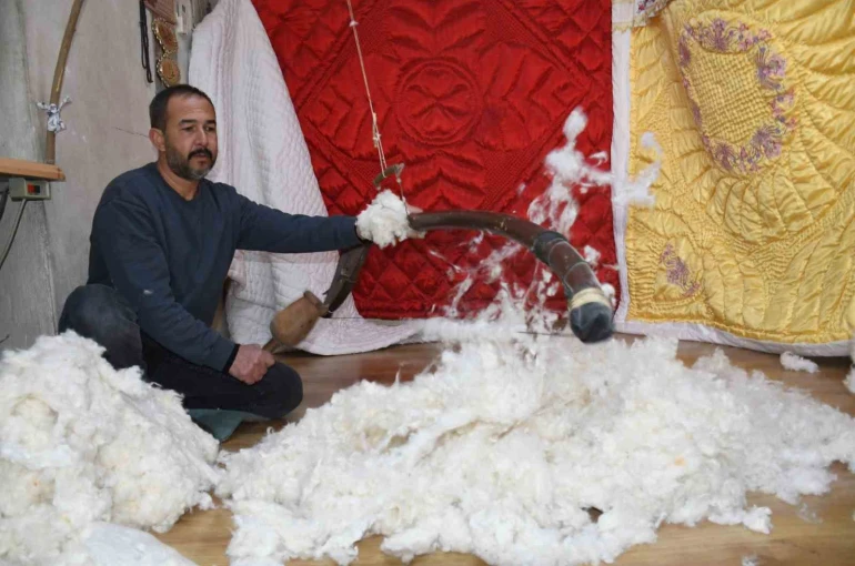 Son hallaçlar, teknolojiye direniyor 