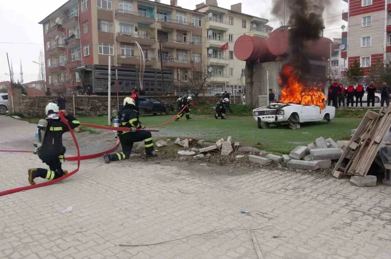 Sorgun itfaiyesi yangın tatbikatında tam not aldı