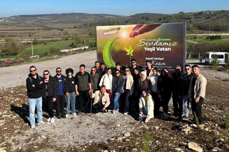 SUBÜ öğrencilerinden yeşil vatan seferberliği 