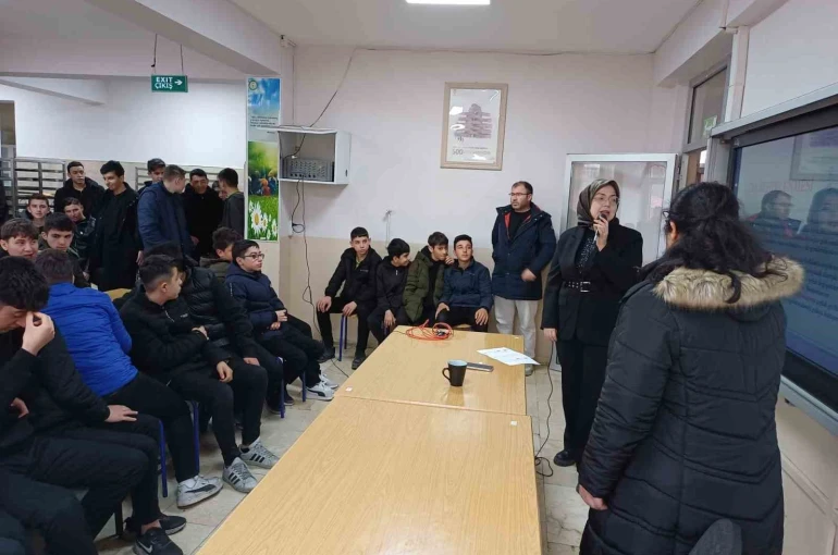 Şuhut’ta öğrencilere ‘Gıda Güvenilirliği’ eğitimi verildi