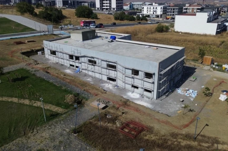 Süleymanpaşa’da gündüz bakımevi hızla yükseliyor 