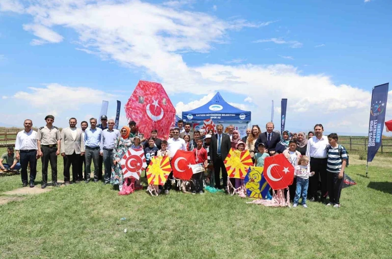 Sultan Sazlığı’nda uçurtma şenliği düzenlendi 