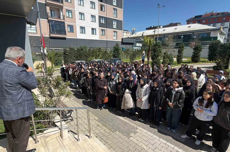 Sultanbeyli’de okullarda güvenlik ve psikolojik destek vurgusu: "Velilerimiz müsterih olsun, emniyetimizle sürekli iş birliği halindeyiz" 