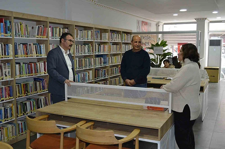 Sultanhisar Kaymakamı Ateş, kütüphanelerde çalışmaları yerinde inceledi 