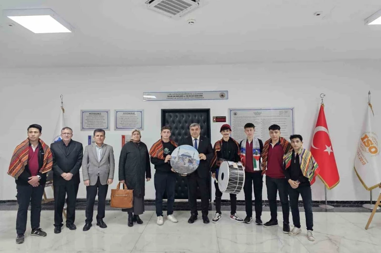 Sünnetci’ye öğrencilerden Ramazan ziyareti