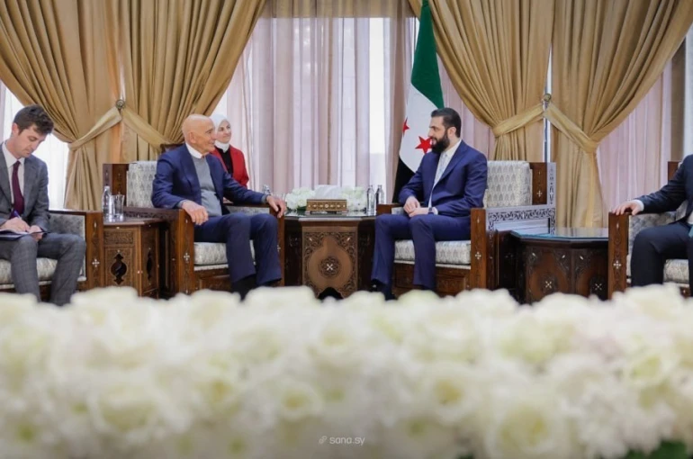 Suriye Devlet Başkanı eş-Şara, ABD’nin Suriye Özel Temsilcisi Barrack’ı kabul etti