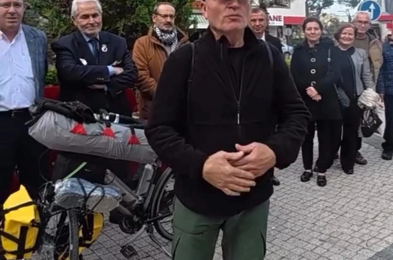 Susurluklu Fahrettin Şener, bisikletle umre yolculuğuna çıktı