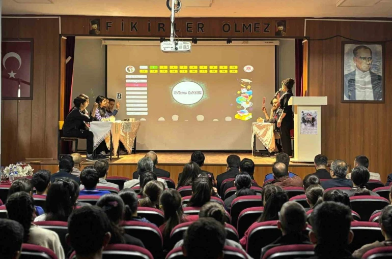 Susuz’da "Liseler Arası Genel Kültür Bilgi Yarışması" heyecanı 
