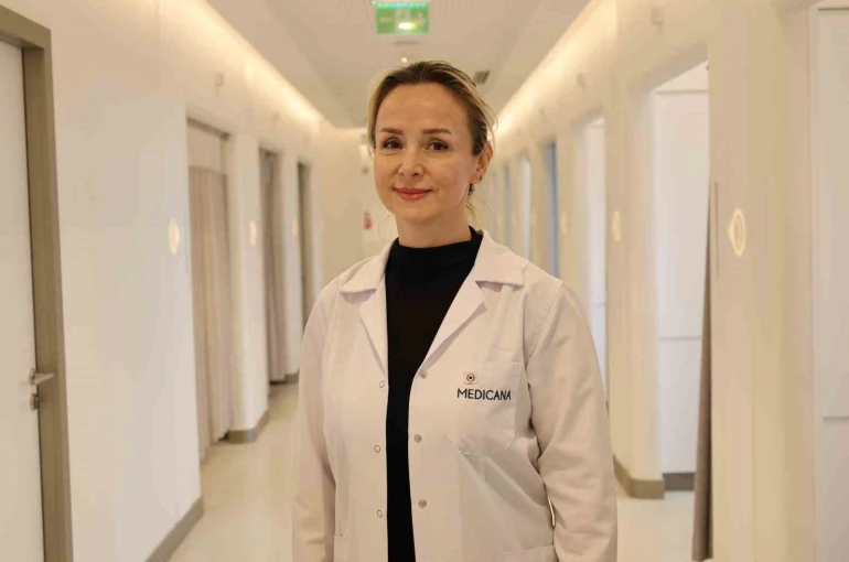 "Sütüm fazla ama bebeğim huzursuz" diyorsanız nedeni hiperlaktasyon olabilir 