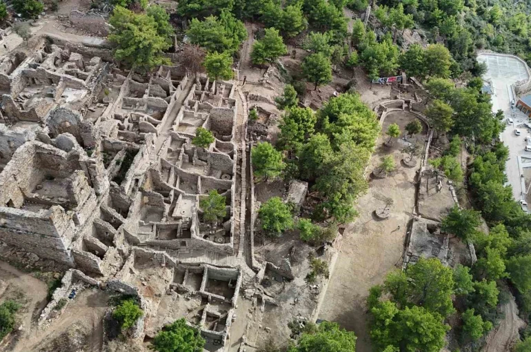 Syedra Antik kenti kazılarına uluslararası destek 