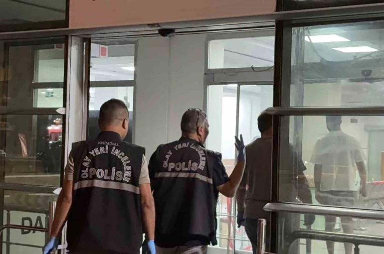 Tabancayla yaraladıkları şahsı hastaneye bırakıp kaçtılar: 1 yaralı