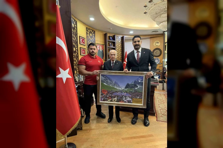 Taha Akgül ve Rıza Kayaalp’ten MHP Lideri Bahçeli’ye ziyaret