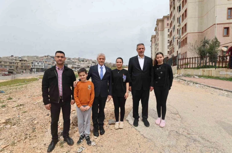 Tahmazoğlu, vatandaşlarla bir araya geldi 