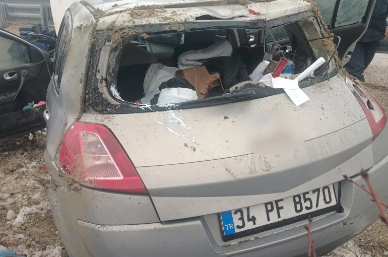 Takla atan otomobilin sürücüsü yaralandı 