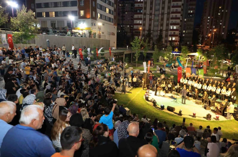 Talas’ta Babalar Günü en güzel şarkılarla kutlanacak