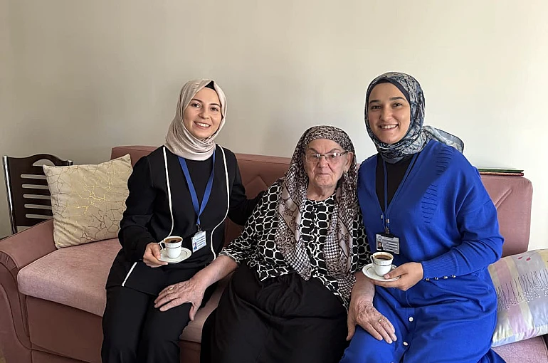 Talas’ta emeklilerle hasbihal günleri 