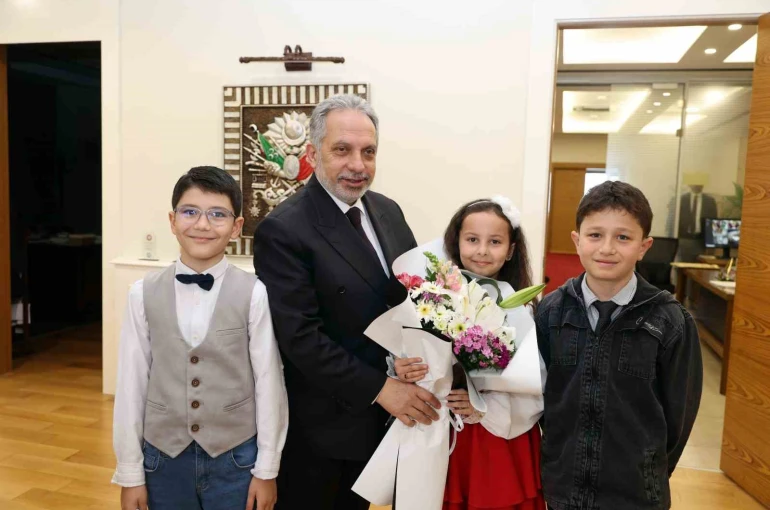 Talas’ta küçük başkan büyük mesajlar verdi 