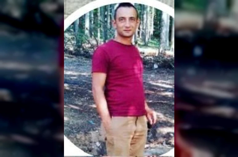 Tamir etmek istediği aracının altında kalan şahıs hayatını kaybetti 