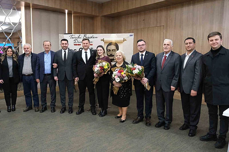 "Tarihi Bizden Dinleyin" söyleşisi yoğun ilgi gördü 