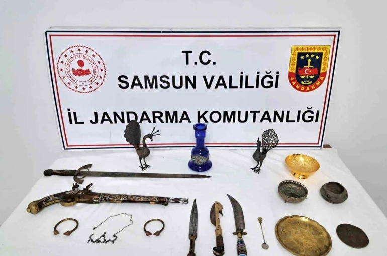 Tarihi eser operasyonu: Tarihi objeler ele geçirildi