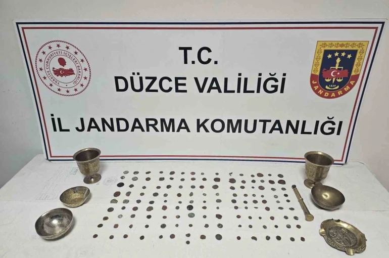Tarihi eserleri 120 bin dolara satacaktı 