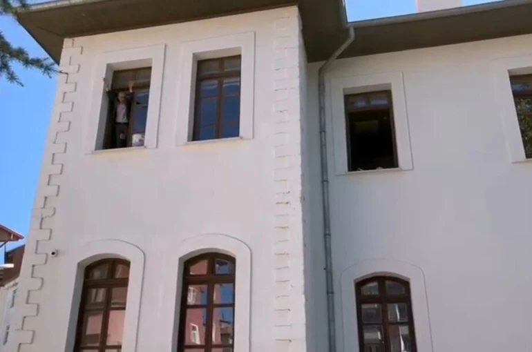 Tarihi hükümet konağında gerçeği aratmayan yangın tatbikatı