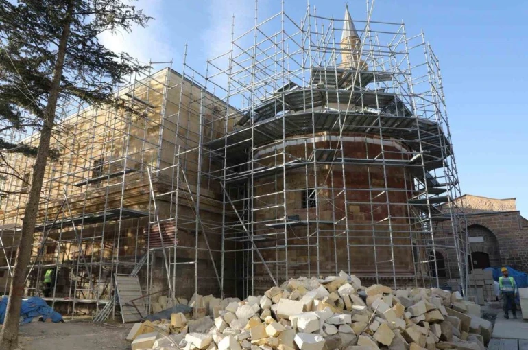 Tarihi Sungurbey Cami yeniden ibadete açılacak 