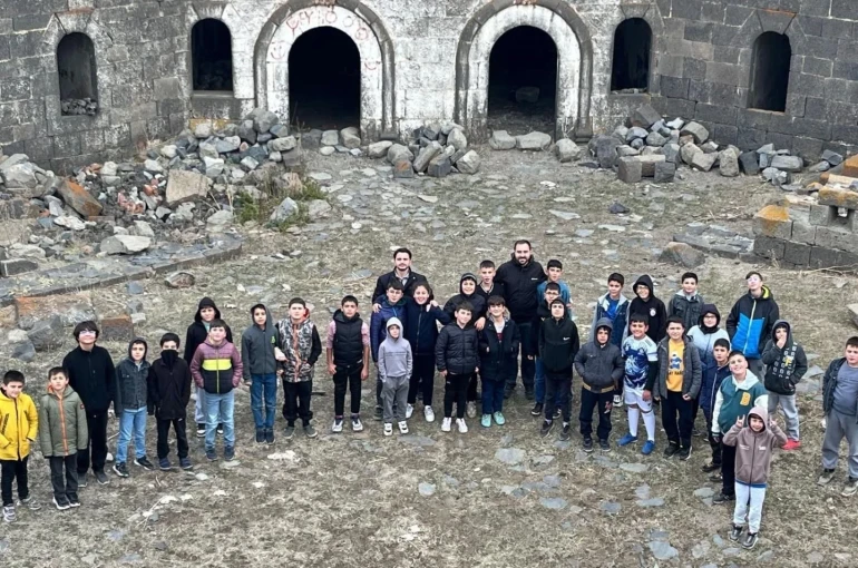 Tarihin izinde ecdada vefa 