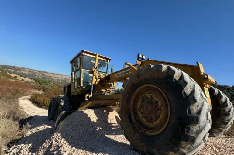 Tarsus Belediyesi Büyükkösebalcı’da yol çalışmalarını tamamladı 