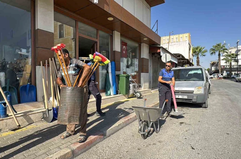 Tarsus’ta kaldırım işgaline karşı sıkı denetim