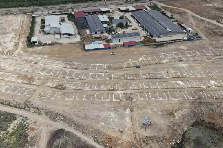 Tarsus’ta kurbanlık satışları için hazırlıklar başladı
