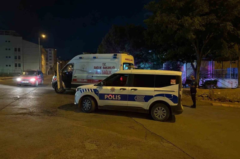 Tartıştığı şahsı caminin bahçesinde bıçakladı: 1 yaralı 