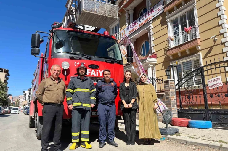 Tatvan’da çocuk gündüz bakımevinde yangın tatbikatı 