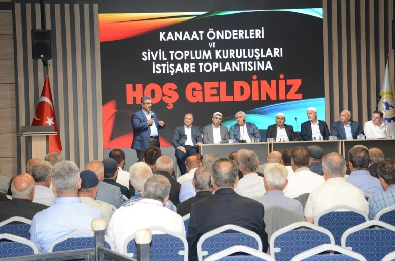 Tatvan’ın ileri gelenleri toplumsal olayların çözümü için toplandı 