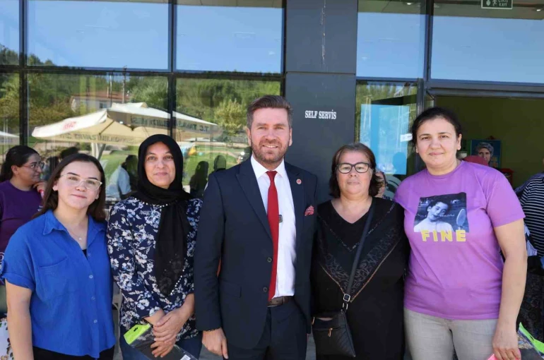 Tavas Belediyesi kırsal mahallerde yaşayan kadınlar için yüzme kursu başlattı 