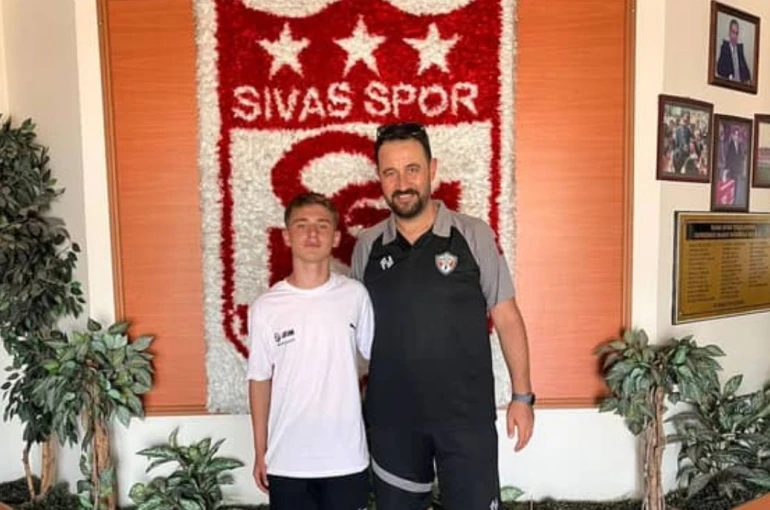 Tavşanlı İdmanyurdu’nun genç yıldızı Hasan Tunç, Sivasspor’da 