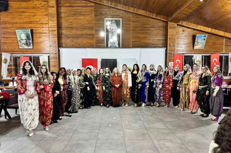 Tavşanlı’da kıyafetlerle yöresel kültür rüzgarı